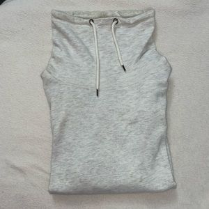 Beige Sweater/Turtleneck